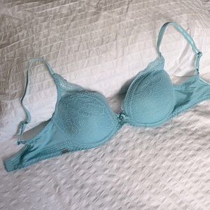 Chantelle Festivite Bra 30E (EU/UK) / 30DDD (US)